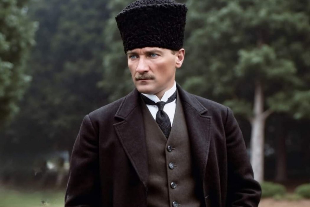 Eylül Esintisi - Yüce Atamıza Saygıyla