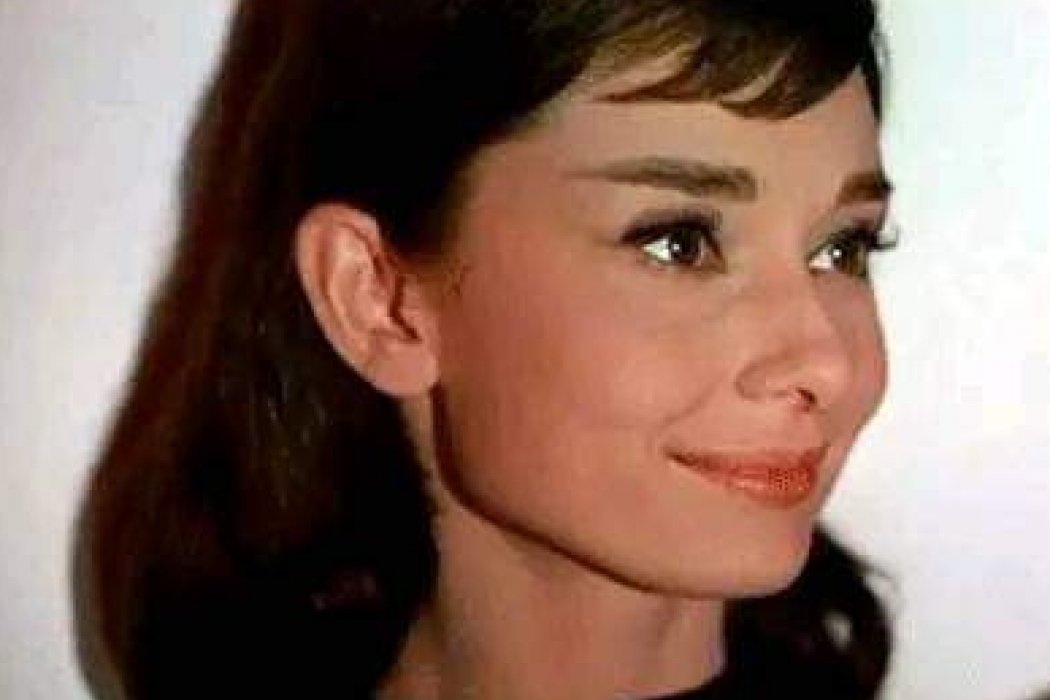 Eylül Esintisi - Gülümseyen Yüzün